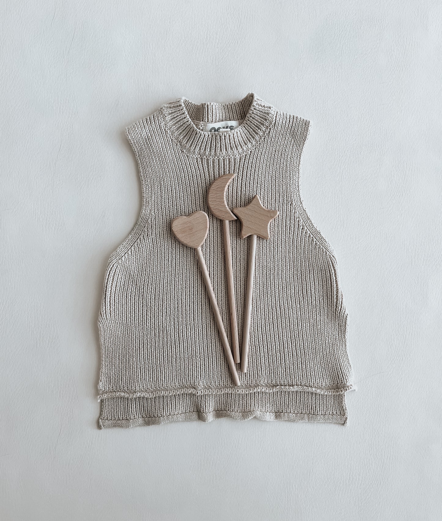 Knitted Half Vest